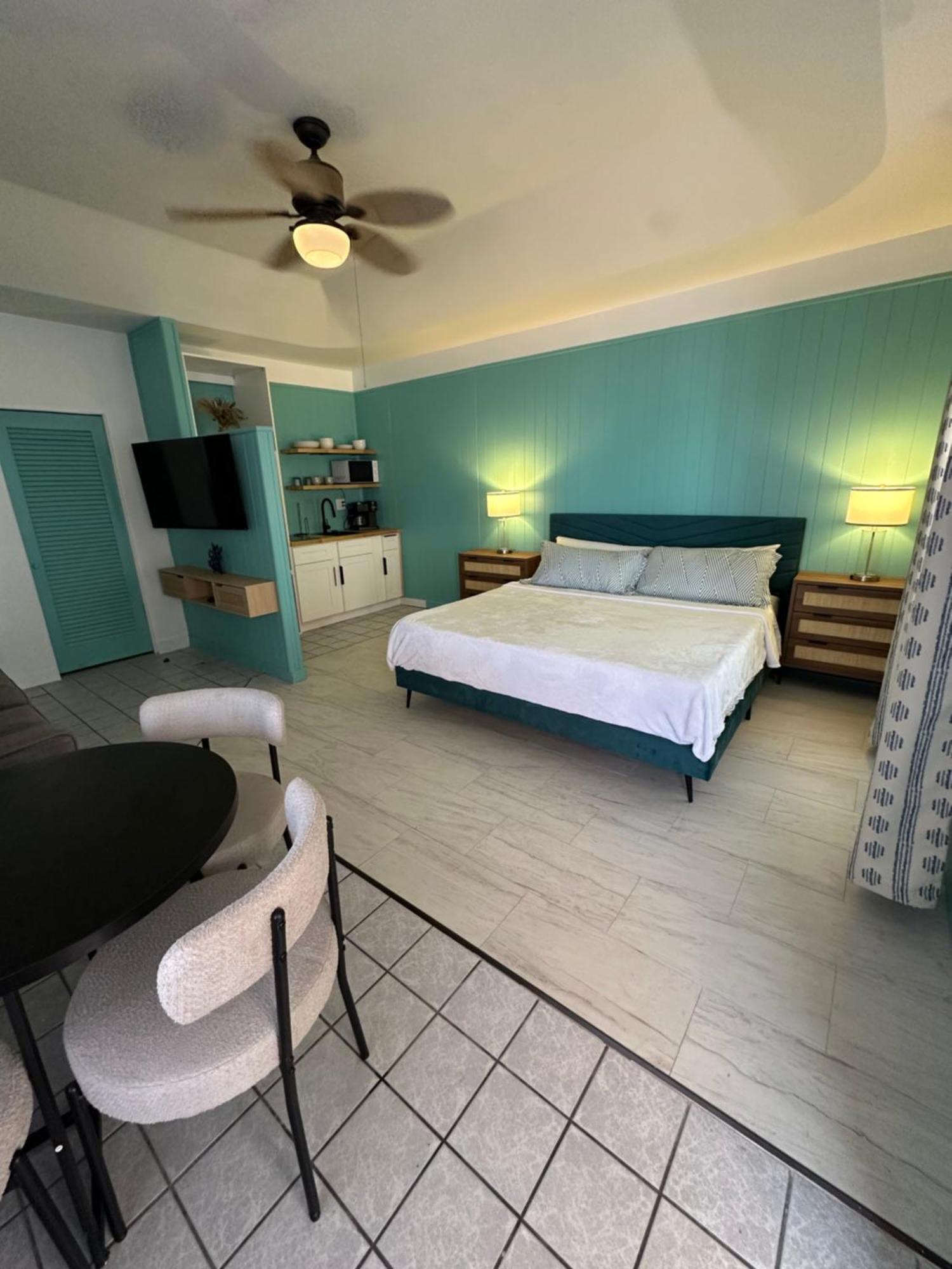 Arvilla Resort 세인트피트비치 외부 사진