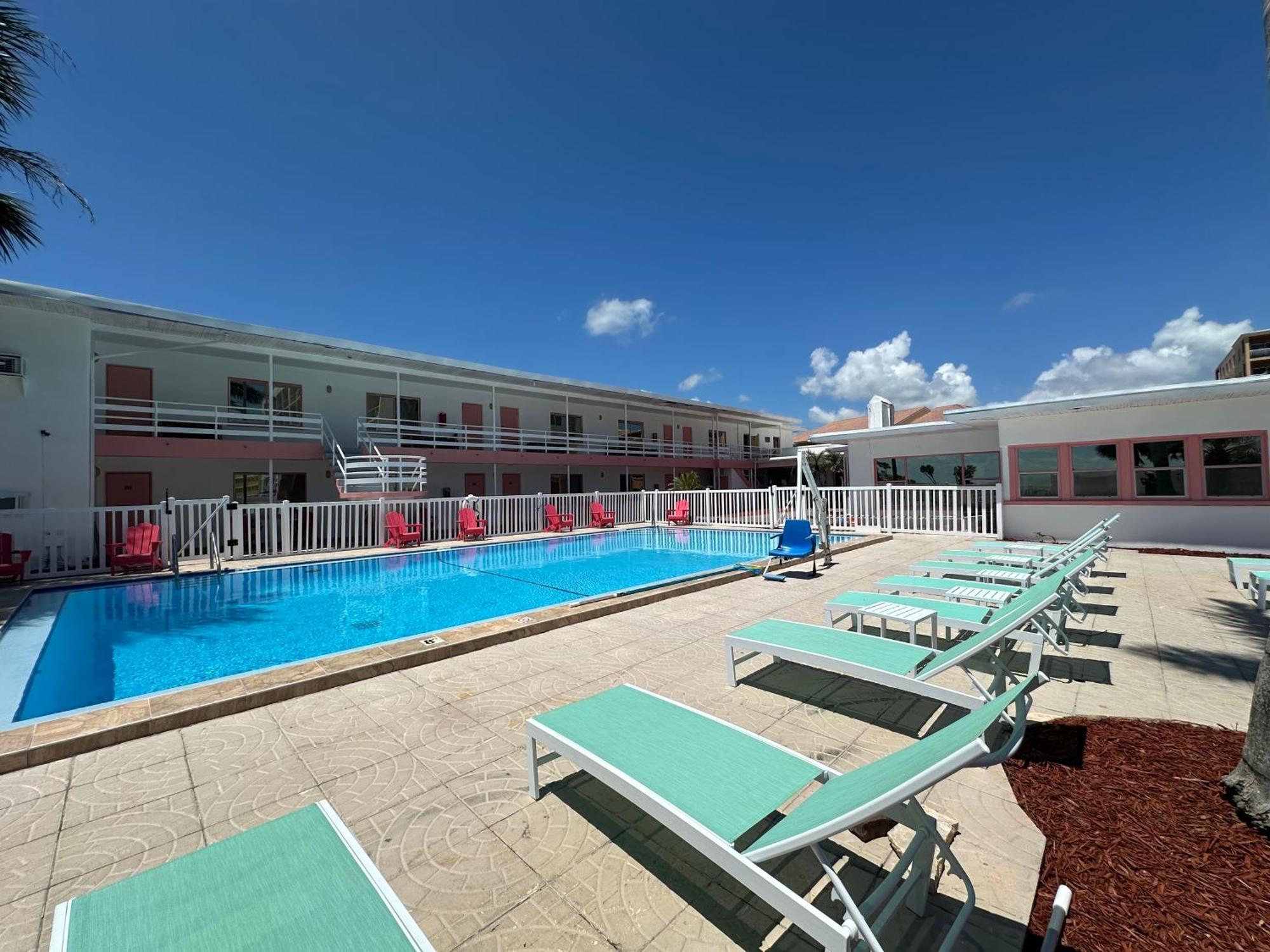 Arvilla Resort 세인트피트비치 외부 사진